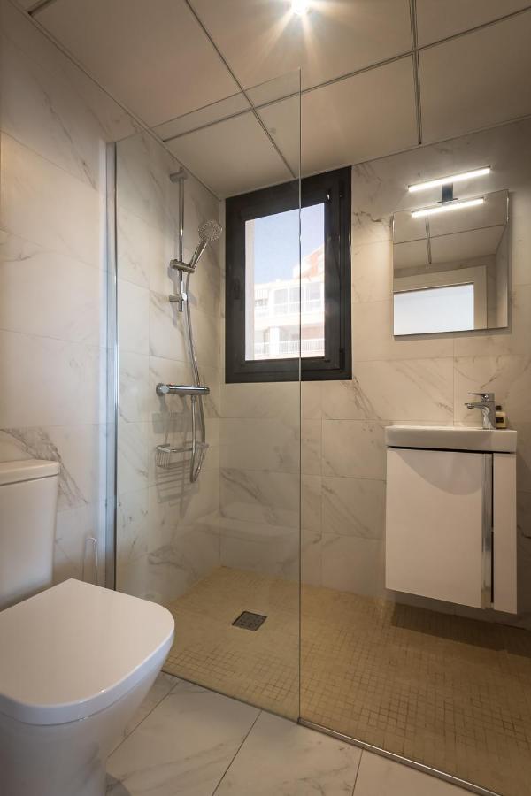 Modern Sea Front Sea Waves Apartamento Alicante Exterior foto